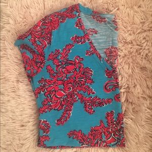 LILLY PULITZER🌴XS Like New! Blue & Red Tshirt
